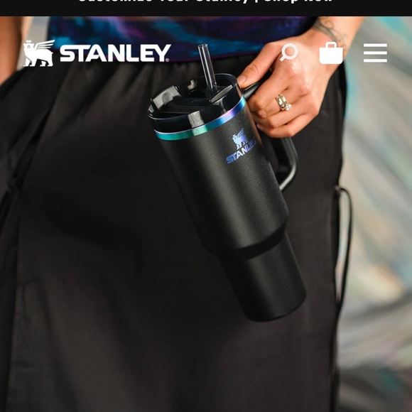 Stanley Black Chroma 40oz - Picture 2 of 2